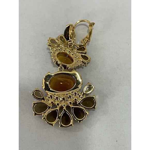 CAROLEE GOLD TONE FLOWER TEARDROP EARRINGS New - Picture 3 of 4